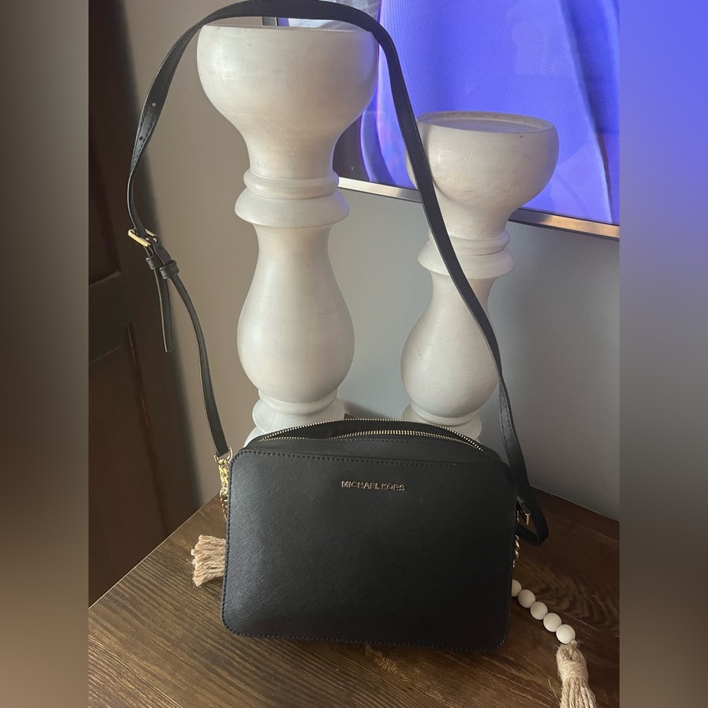 Michael Kors jet Crossbody bag